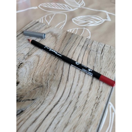Eyes liner